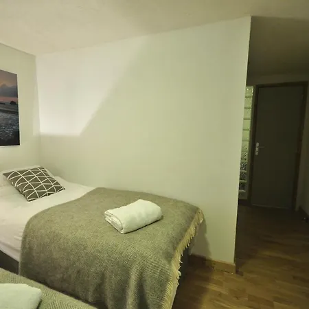 Resident Snowline Apartment *