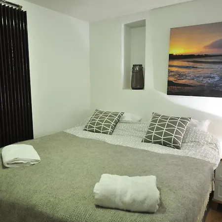 Resident Snowline Apartment *